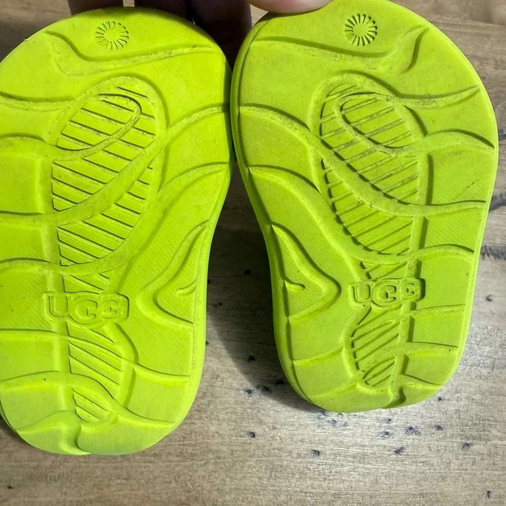 UGG pre owned